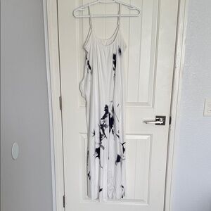 White & Black Tie-Dye Maxi Dress - Lightweight Women's jumpsuit